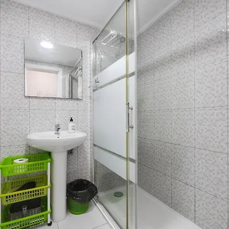 Del Cura Апартаменты Торевьиа